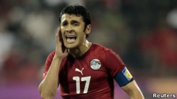 أحمد حسن يعلن خبرا سارا للاعبي الأهلي قبل مواجهة الترجي