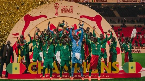 فلاش باك | ماذا حدث في نهائي أمم إفريقيا 2025؟ وما هي العقوبات من الكاف ضد المغرب والسنغال؟