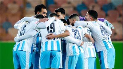 الكاف يعلن تعيين إيمانويل إيبويه لمراقبة مباراة بيراميدز والجيش الملكي