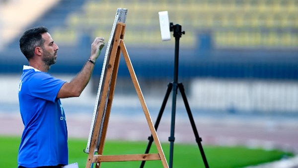جون إدوارد: فيريرا كان الخيار الثالث للزمالك