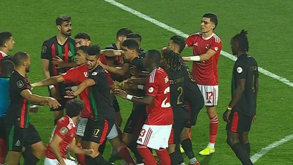 أول رد فعل من الأهلي اتجاه عقوبة الكاف بمنع الجماهير حضور مباراتين