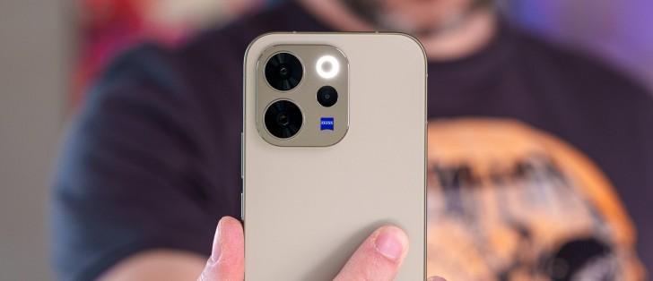 vivo V70 review