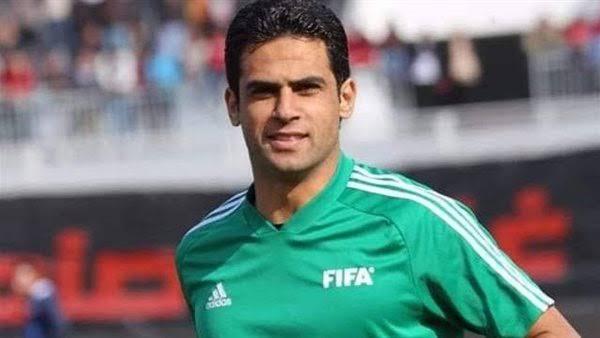 خالد الغندور يثير الجدل بسبب حكم مباراة الأهلي وطلائع الجيش