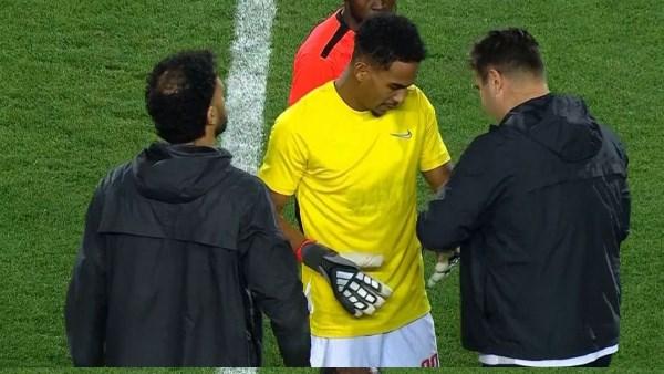 الجزيري ليس الأول في الزمالك.. نجوم عالميون لعبوا كحراس مرمى في اللحظات الحاسمة
