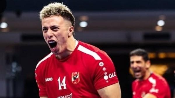 «لن يُصيبنا إلا ما كتب الله لنا».. سيف عابد لاعب طائرة الأهلي يعلن إصابته بقطع في الرباط الصليبي