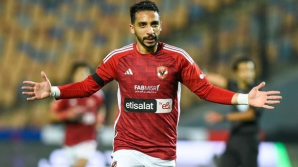 إجراء جديد في الأهلي لـ إنقاذ نجم سوبر في الدوري
