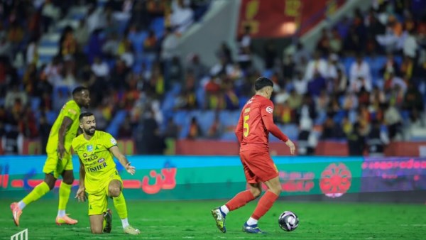 حرب إيران.. تأجيل مباراة الخلود والقادسية في الدوري السعودي