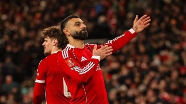 صلاح يتفوق على هنري ورونالدو في استفتاء أفضل مهاجم بتاريخ الدوري الإنجليزي