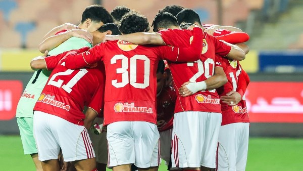 فضل : أداء الأهلي لم يكن مقنعًا أمام زد ولم يرتقِ إلى مستوى المنافسة
