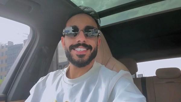 كهربا يشارك جمهوره صورة جديدة في أحدث ظهور