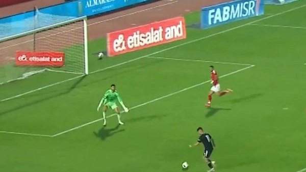 هدف ميسي في مرمى الأهلي يحصد جائزة الأفضل بالجولة 20