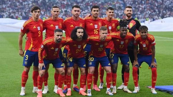 إسبانيا تواجه صربيا وتنتظر رد الإتحاد المصري لكرة القدم