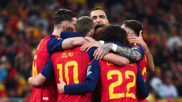 اهتمام الصحف الإسبانية بمواجهة مصر : اختبار نهائي لمنتخب "لا روخا" قبل المونديال