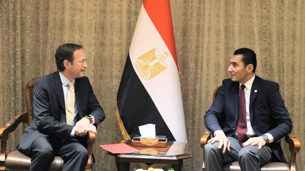وزير الرياضة: نستهدف توطين صناعة الأدوات الرياضية بالتعاون مع إسبانيا