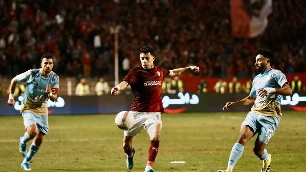 الأهلي يتعادل مع سيراميكا 1-1 ويصعب موقفه في المنافسة على لقب الدوري