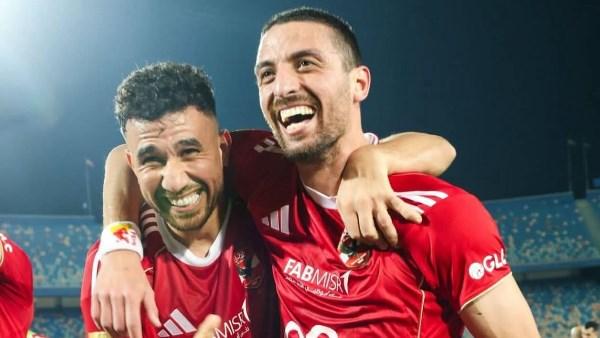 زيزو وتريزيجيه يدعمان طاهر محمد طاهر بعد الهدف الحاسم على طريقتهما الخاصة