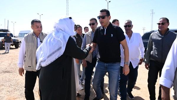وزير الرياضة يتفقد مركز شباب الشهداء بشمال سيناء ويوجه بسرعة التنفيذ