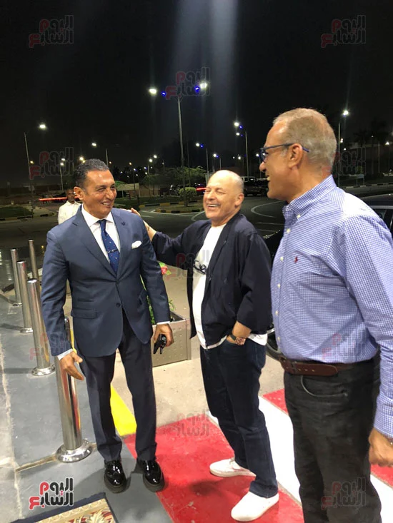 وصول بعثه المنتخب (5)