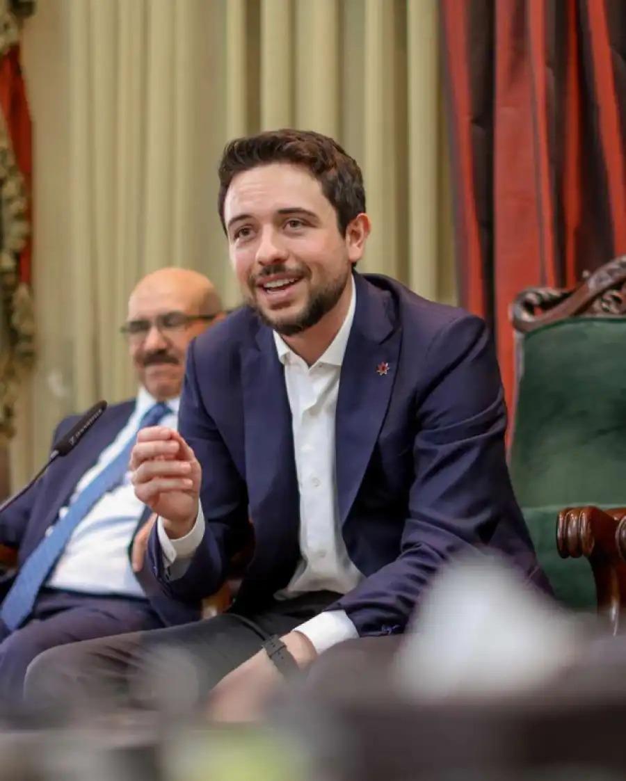 ولي العهد : يخلف على المعازيب ويكثر خيرهم