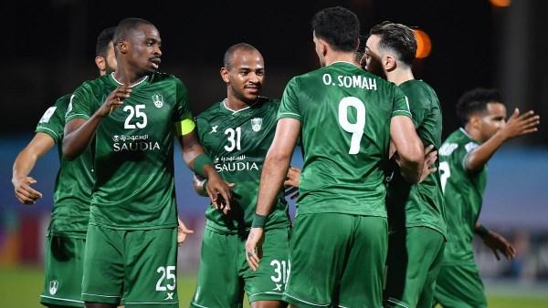 الدوري السعودي.. أهلي جدة يتفوق على الفتح بهدف في الشوط الأول