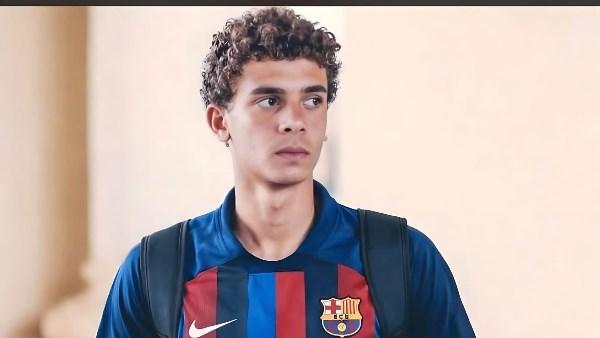 أول تعليق من حمزة عبد الكريم بعد أول «هاتريك» مع برشلونة