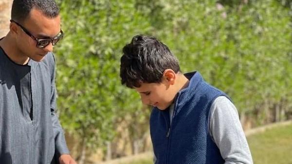 بعد 15 عاما.. كريم رمزي يكشف عن تجربته مع إصابة نجله بالتوحد