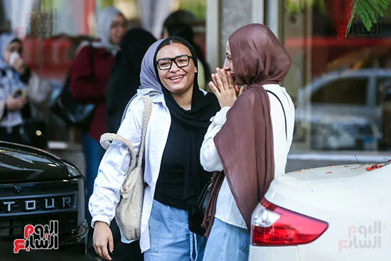 تفاؤل على وجوه الطالبات