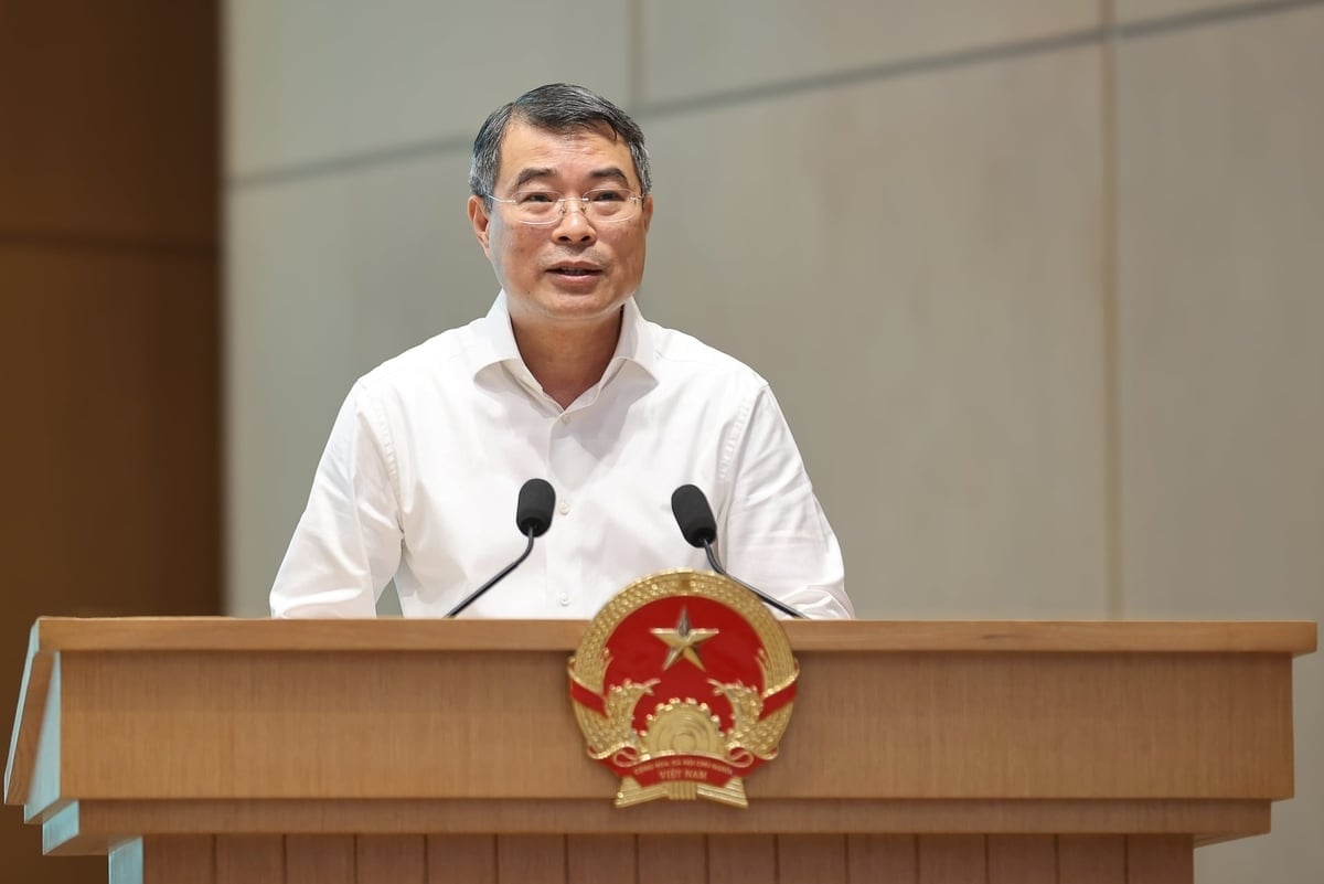 Thủ tướng chỉ rõ các nhiệm vụ, giải pháp trọng tâm thời gian tới. Ảnh: VGP.